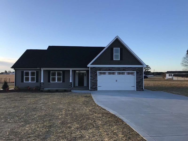 138 Mann Rd, Coats, NC 27521