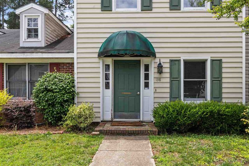 138 Rollingwood Dr, Dunn, NC 28334