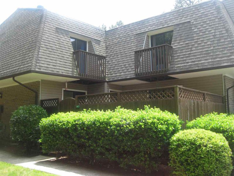 138 Springberry Ln #138, Chapel Hill, NC 27517