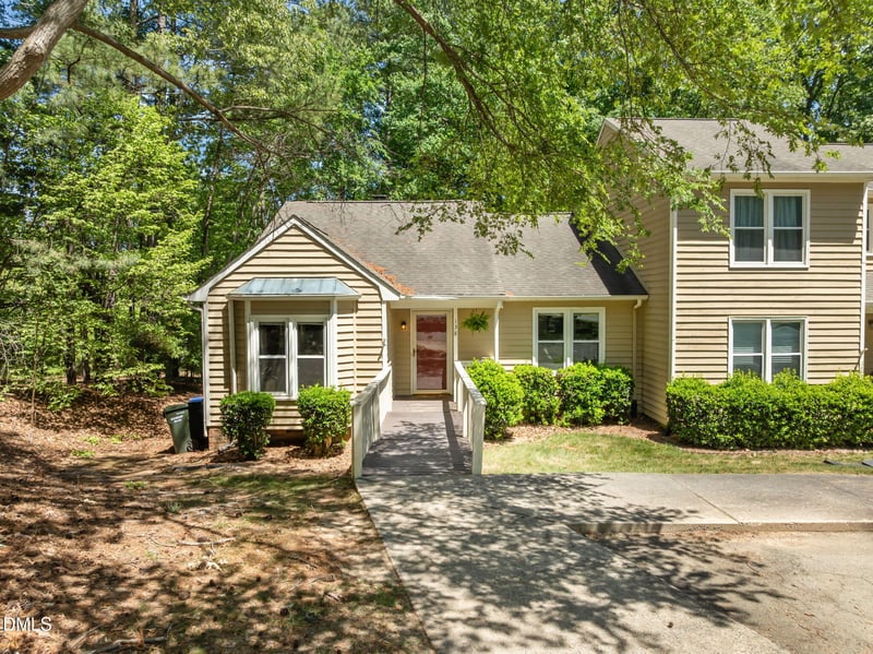 138 Timber Ridge Dr, Durham, NC 27713