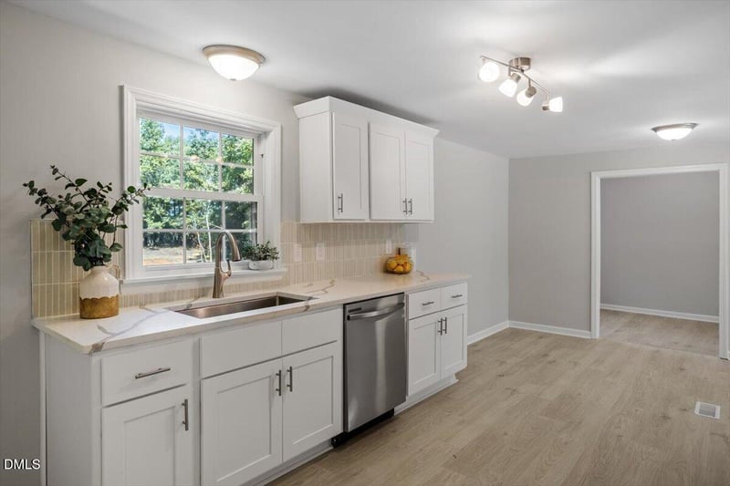 1380 E Hughes Mill Rd, Burlington, NC 27217