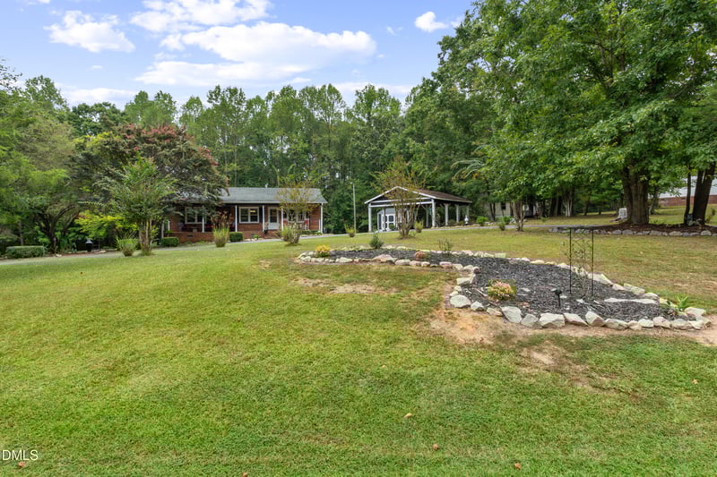 13808 Labaron Dr, Willow Springs, NC 27592