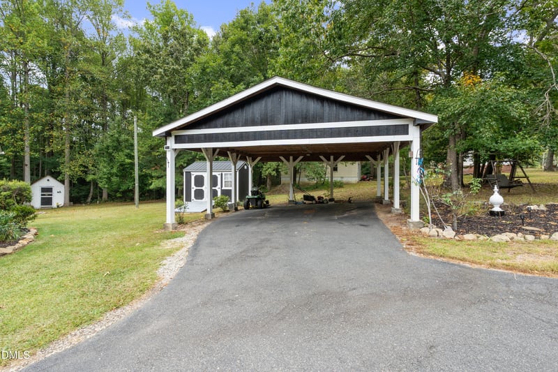 13808 Labaron Dr, Willow Springs, NC 27592