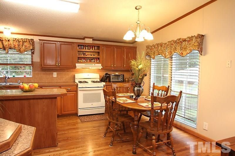 1381 Lystra Rd, Chapel Hill, NC 27517