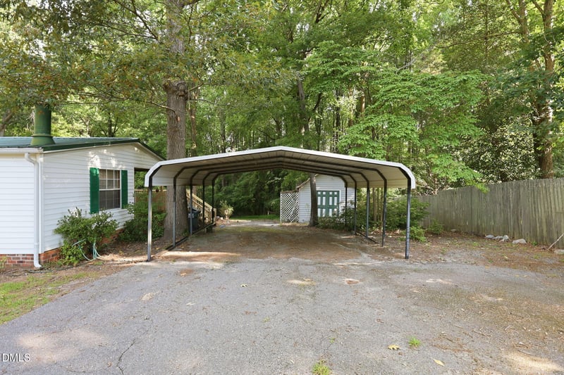 13816 Labaron Dr, Willow Springs, NC 27592