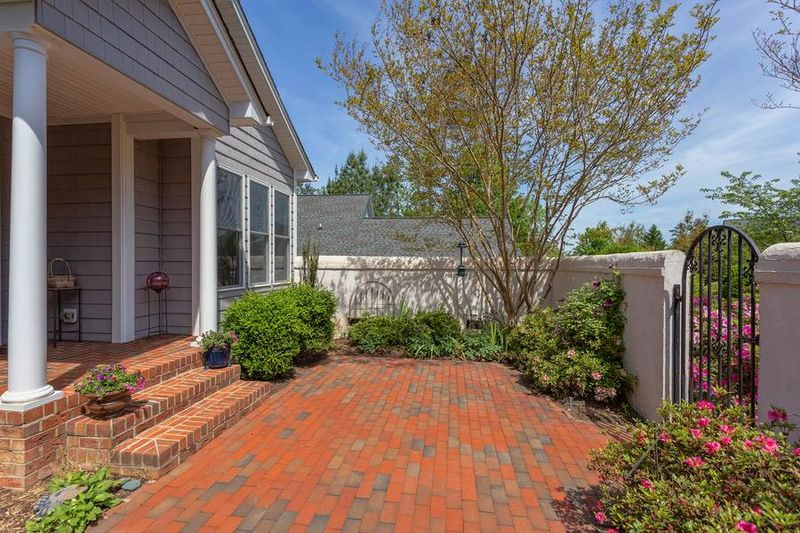 1383 Bradford Pl, Pittsboro, NC 27312