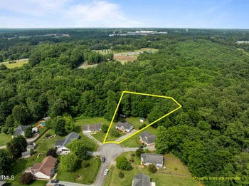 1383 Deercroft Ct, Graham, NC 27253