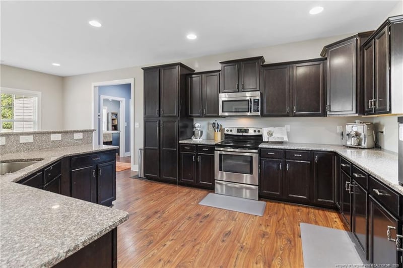 1384 Canady Pond Rd, Hope Mills, NC 28348