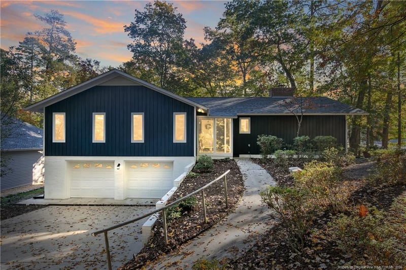 1386 Illinois Ave, Sanford, NC 27332