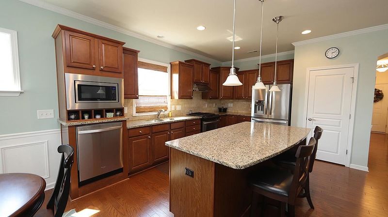 139 Arvind Oaks Cir, Cary, NC 27519