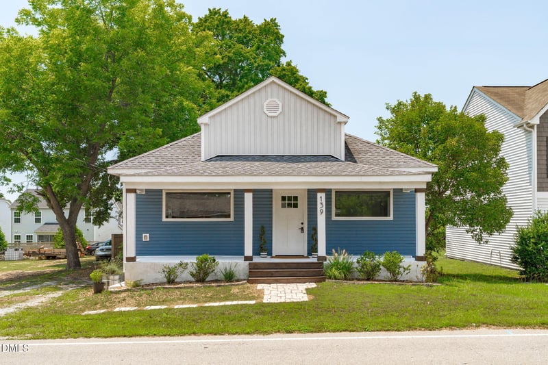 139 Bridge St, Fuquay Varina, NC 27526