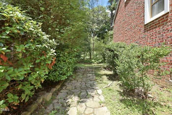 139 Clancy Cir, Cary, NC 27511