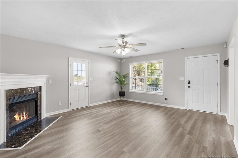 139 Colonial Hills Dr, Lillington, NC 27546