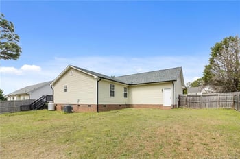 139 Colonial Hills Dr, Lillington, NC 27546