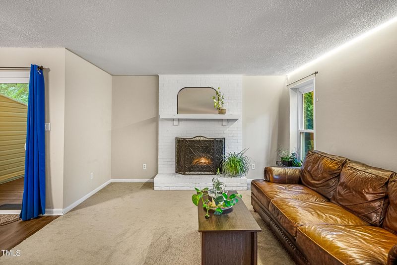 139 Lake Pine Dr, Cary, NC 27511