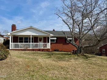 139 Pelham St, Haw River, NC 27258
