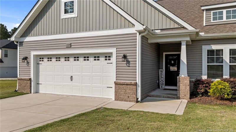 139 Ravens Row Dr, Benson, NC 27504