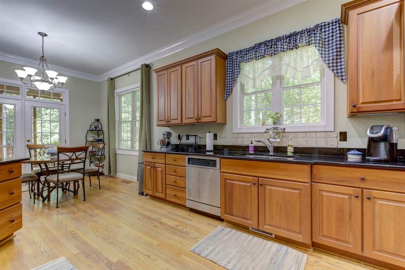139 Ross Dr, Pittsboro, NC 27312