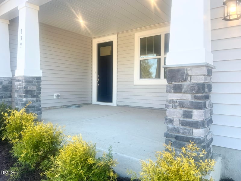 139 Scarlet Sage Dr, Fuquay Varina, NC 27526