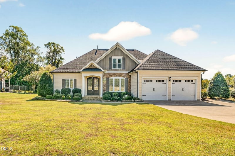 139 Stone Nut Trl, Fuquay Varina, NC 27526