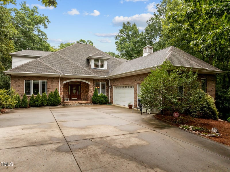 139 Swan Lake, Chapel Hill, NC 27517