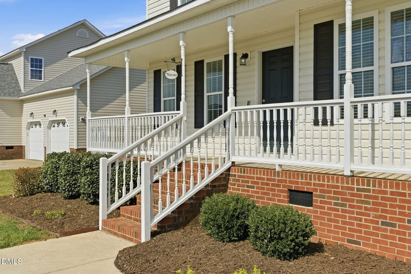 139 Woodglen Dr, Clayton, NC 27527
