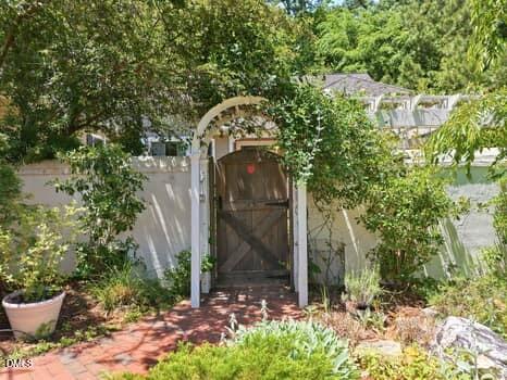 1390 Bradford Pl, Pittsboro, NC 27312