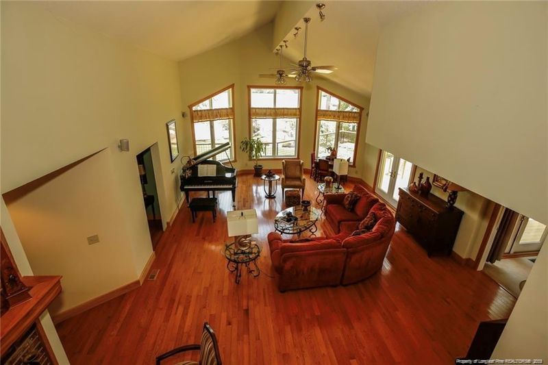 1392 Pennsylvania Ave, Sanford, NC 27332