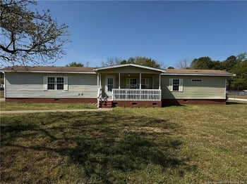 1395 Split Rail Dr, Parkton, NC 28371