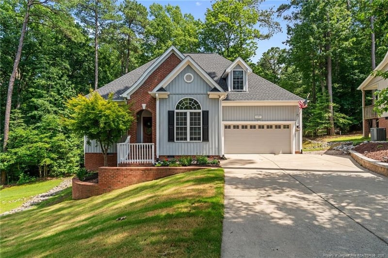 1397 Colorado Trl, Sanford, NC 27332