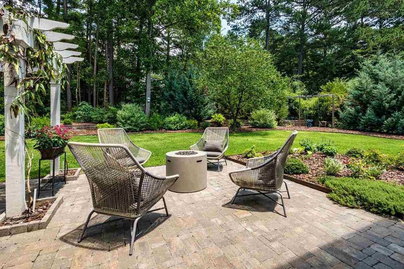 14 Acornridge Ct, Durham, NC 27707