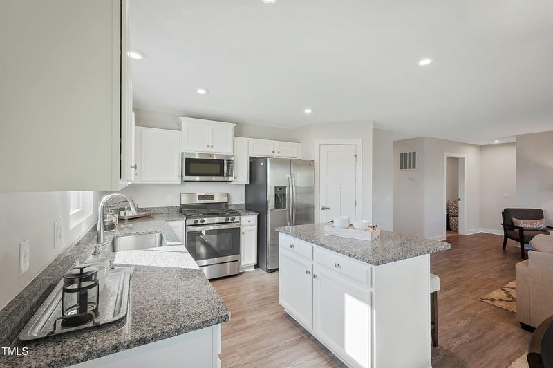 14 Artesa Ct, Fuquay Varina, NC 27526