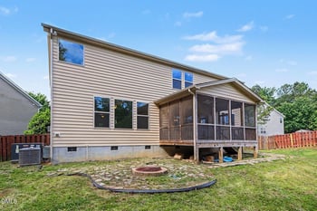 14 Brightfield Ln, Durham, NC 27712