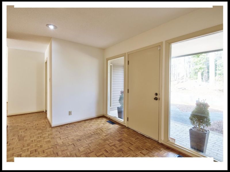 14 Glenmore Dr, Durham, NC 27707