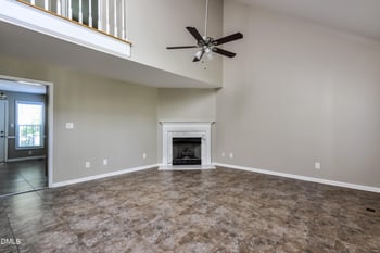 14 Greenbrier Ct, Clayton, NC 27527