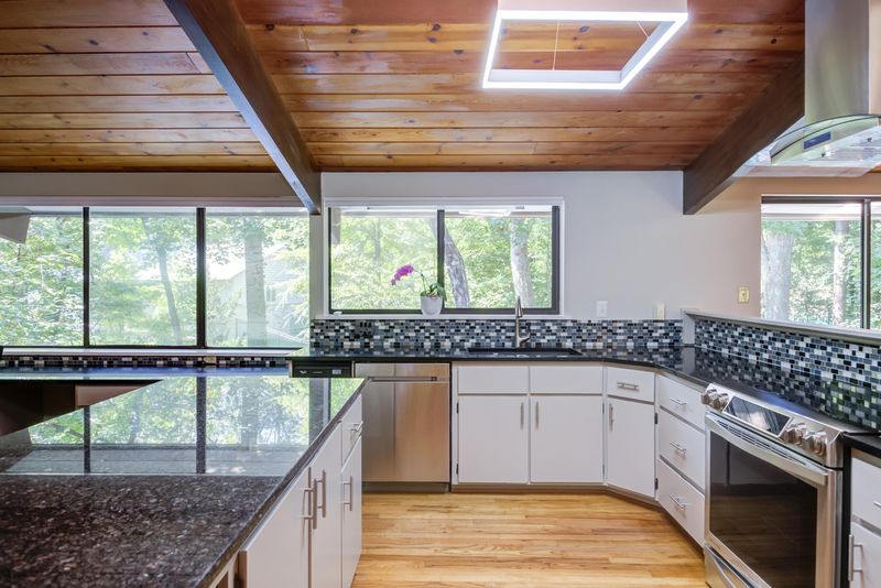 14 Harvey Pl, Durham, NC 27705