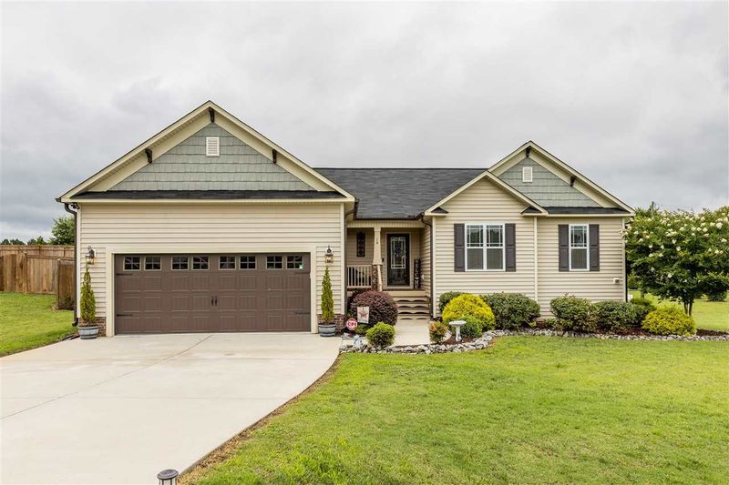 14 Jensen Dr, Wendell, NC 27591