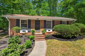 14 Jonan Ct, Chapel Hill, NC 27516