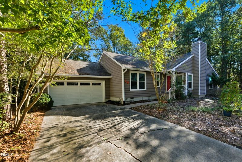 14 Lark Cir, Chapel Hill, NC 27517