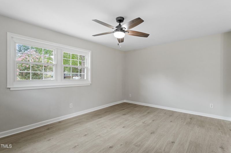 14 Manson Pl, Durham, NC 27703