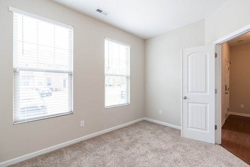 14 Moss Grove Ln, Durham, NC 27703