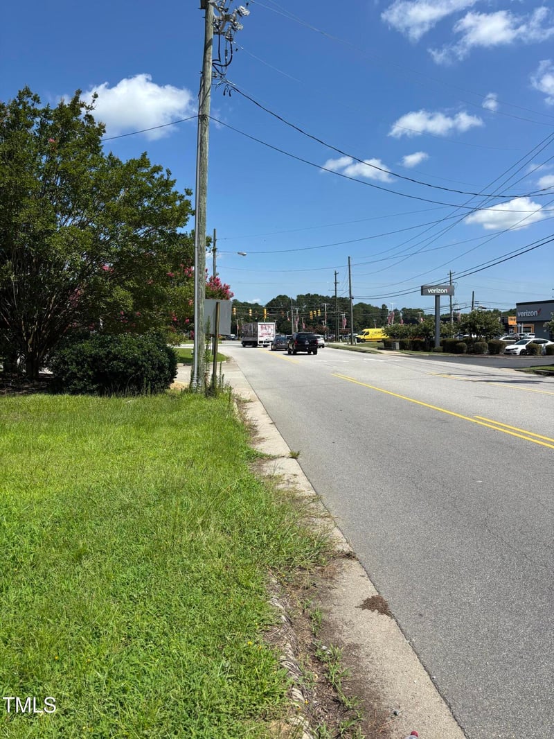 14 Peedin Rd, Smithfield, NC 27577