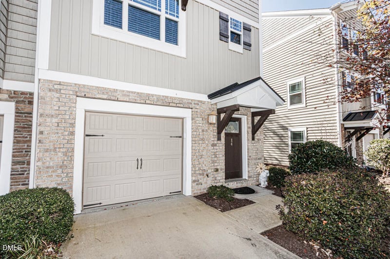 14 Prairie View Ct, Durham, NC 27703