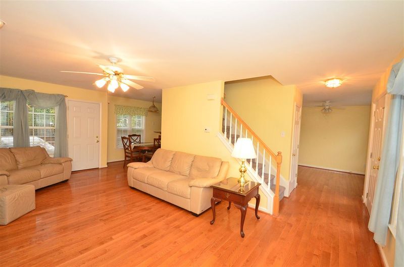 14 Sandhurst Ct, Durham, NC 27712