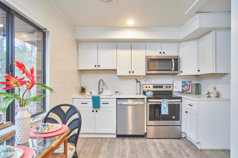 14 Shepherd Ln, Chapel Hill, NC 27514