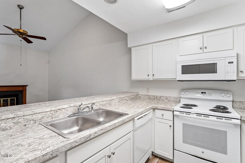 14 Stone Village Ct, Durham, NC 27704