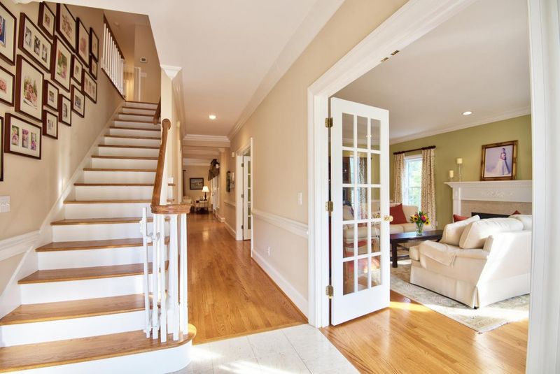 14 Surrey Ln, Durham, NC 27707