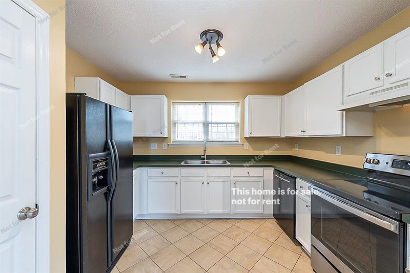 14 Wiltshire Pl, Durham, NC 27713