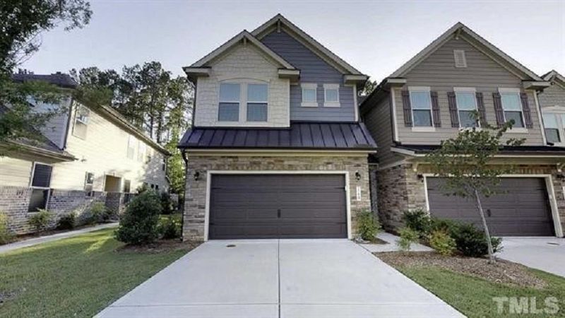 140 Alamosa Pl, Cary, NC 27519