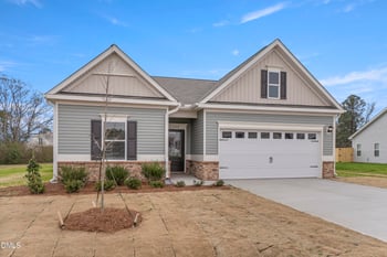 140 American Marigold Dr, Benson, NC 27504